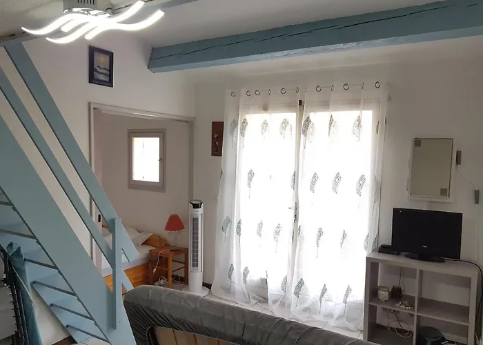 Petit Pavillon St Pierre